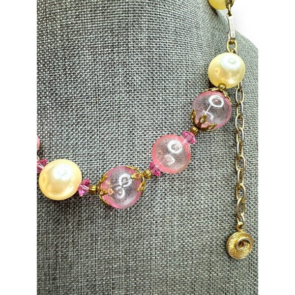 Lisner Faux Pearl Pink Bubble Acrylic Crystal Gold Tone Necklace Earring Set - Picture 5 of 9
